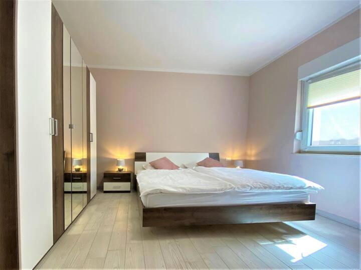Maduna 1 * Kastel